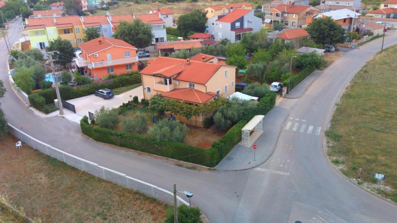 Comfortable Apartment Near Pula Marčana Exterior foto